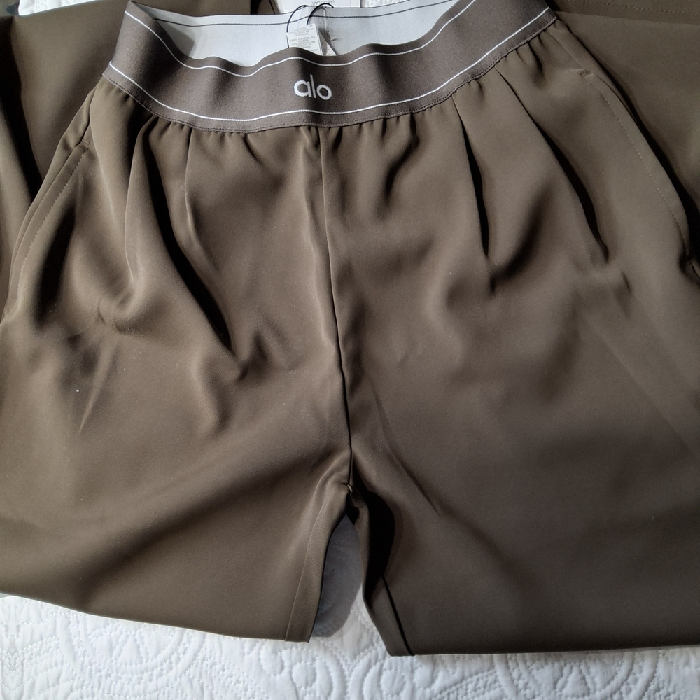 Alo Brown Athletic Shorts with Gray Waistband